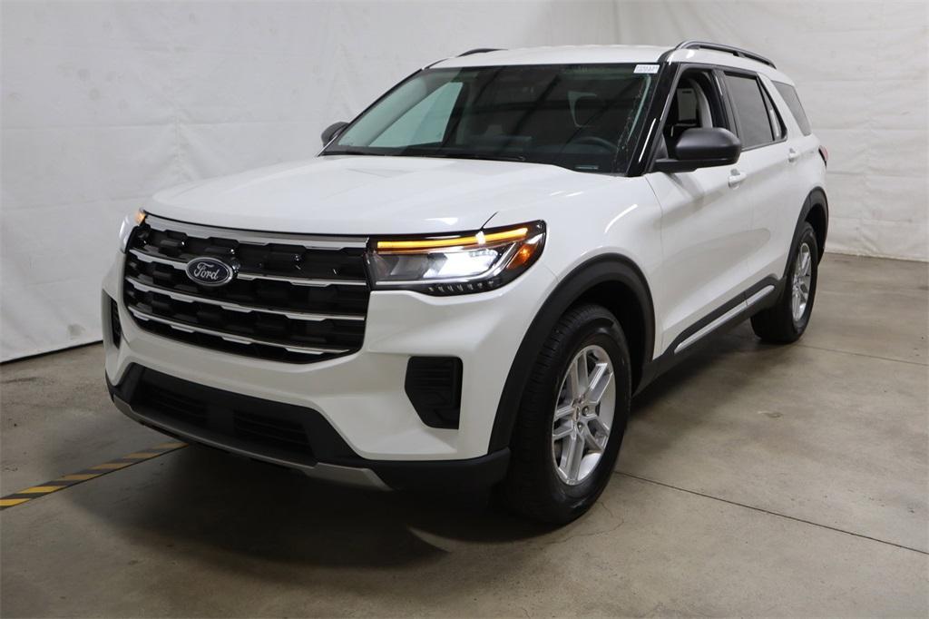 new 2025 Ford Explorer car, priced at $44,305