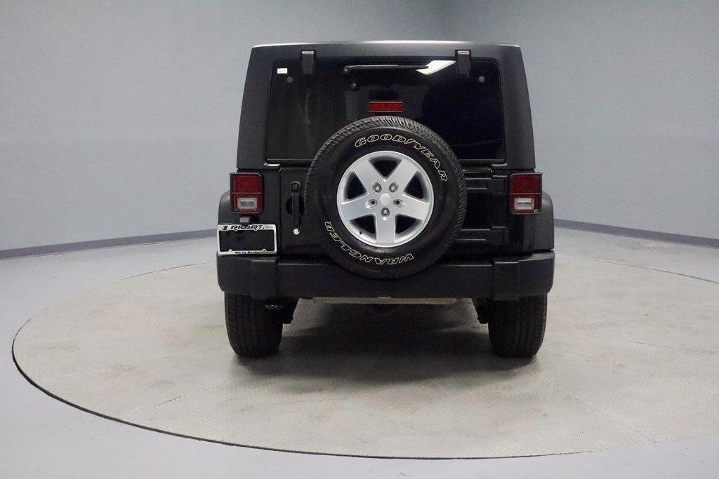 used 2015 Jeep Wrangler Unlimited car, priced at $13,547