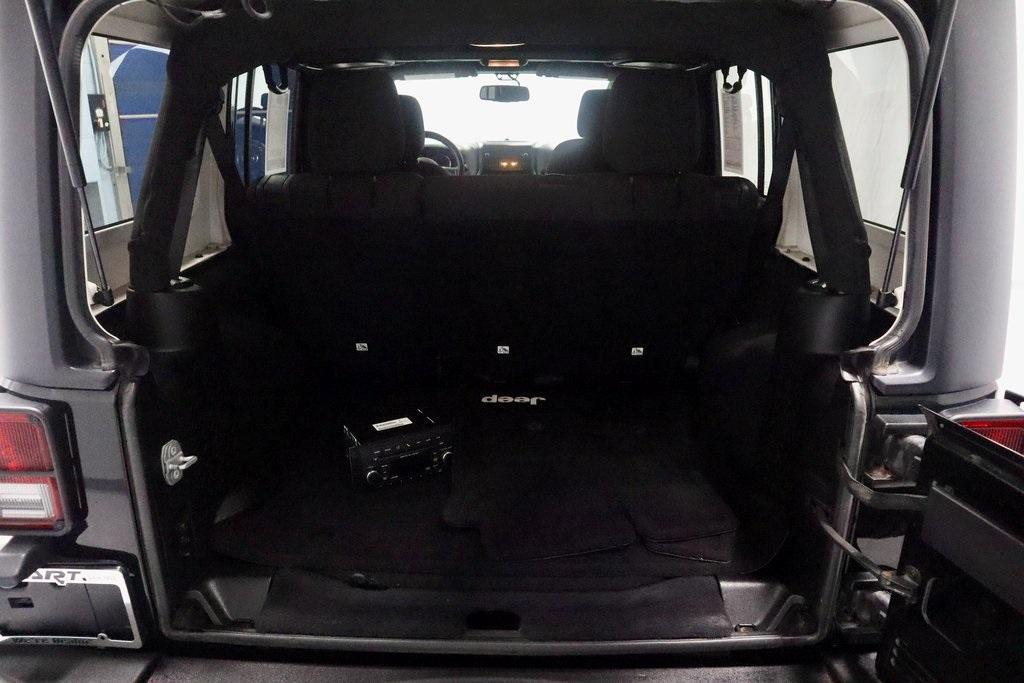 used 2015 Jeep Wrangler Unlimited car, priced at $13,547