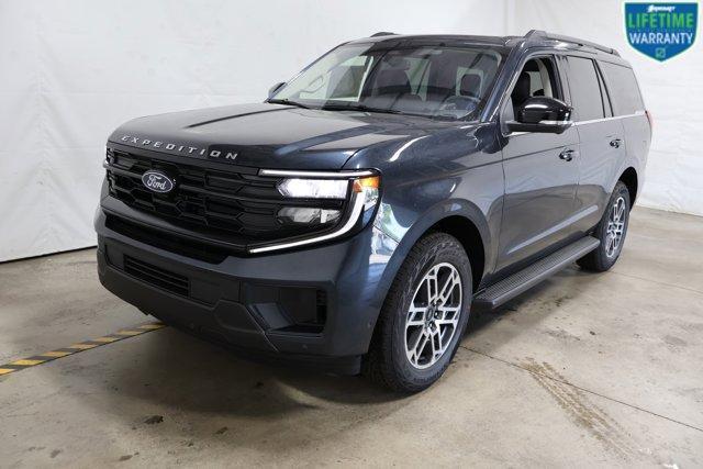new 2025 Ford Expedition car, priced at $72,720