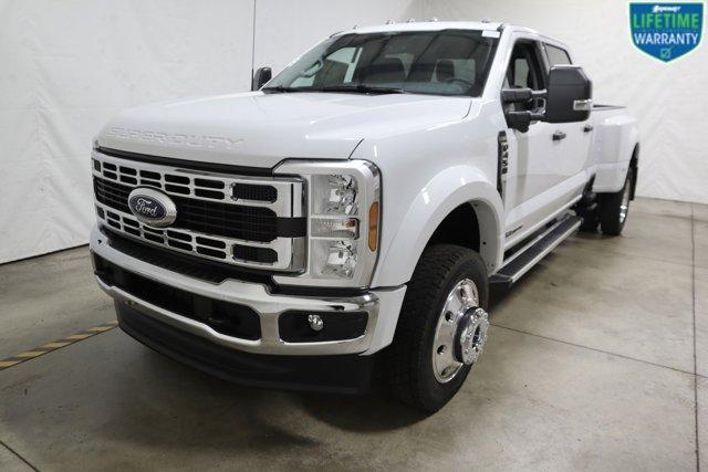 new 2024 Ford F-450 car, priced at $75,600