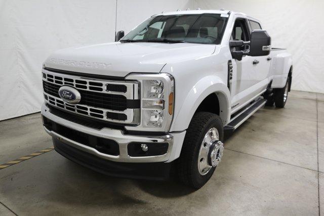 new 2024 Ford F-450 car, priced at $75,600