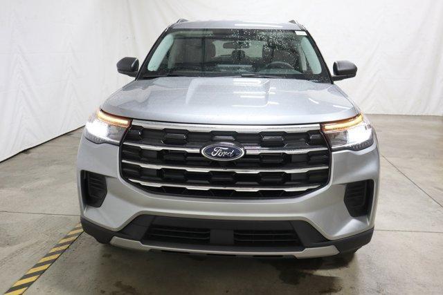 new 2025 Ford Explorer car, priced at $40,850