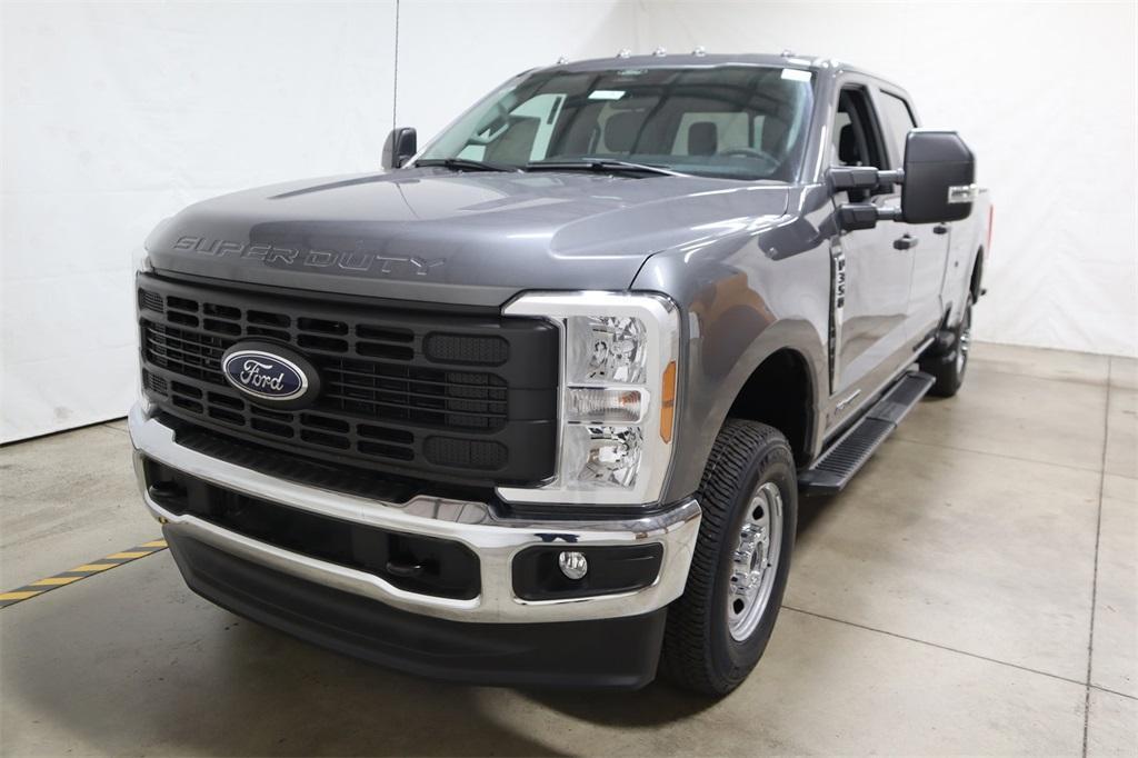 new 2024 Ford F-350 car, priced at $60,373