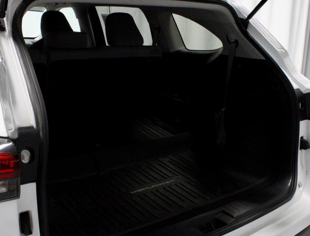 used 2023 Toyota Highlander car, priced at $31,609