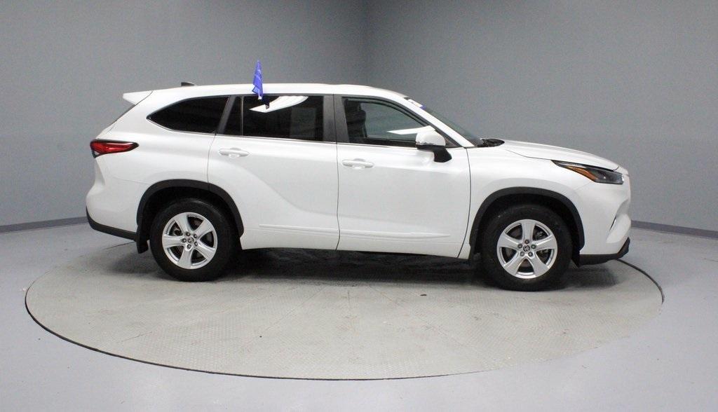 used 2023 Toyota Highlander car, priced at $31,609