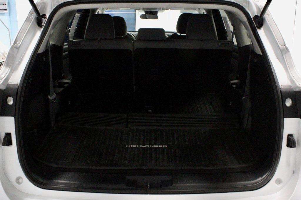 used 2023 Toyota Highlander car, priced at $31,609