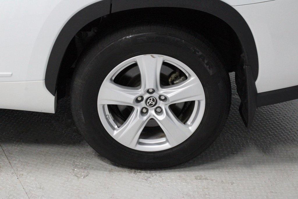 used 2023 Toyota Highlander car, priced at $31,609