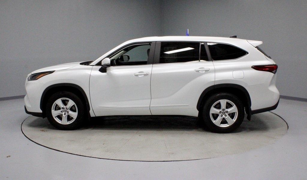 used 2023 Toyota Highlander car, priced at $31,609