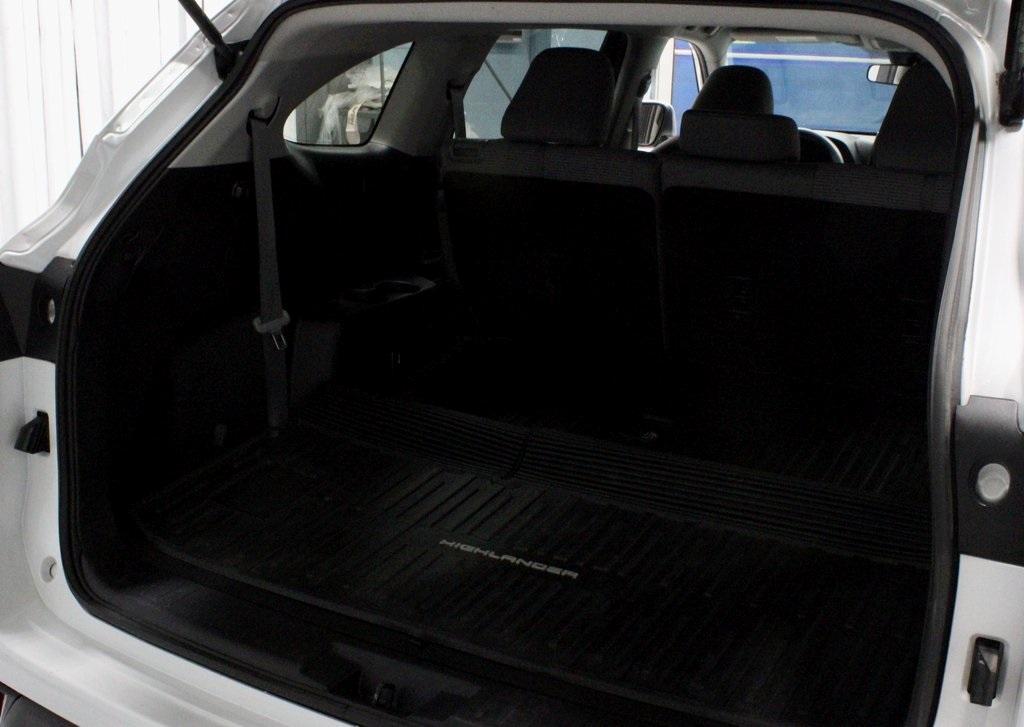 used 2023 Toyota Highlander car, priced at $31,609