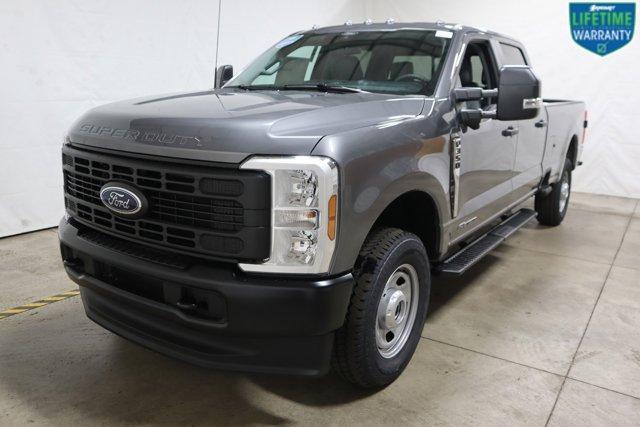 new 2024 Ford F-350 car, priced at $69,145