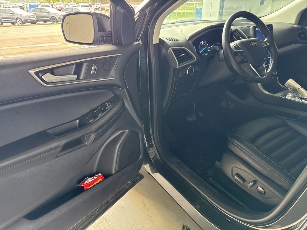 used 2022 Ford Edge car, priced at $22,942