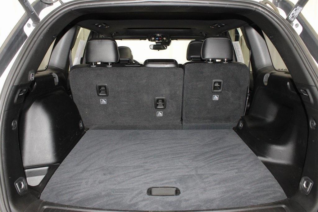 used 2023 Jeep Grand Cherokee car, priced at $30,275