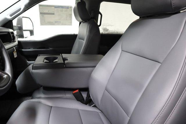 new 2025 Ford F-250 car, priced at $56,740