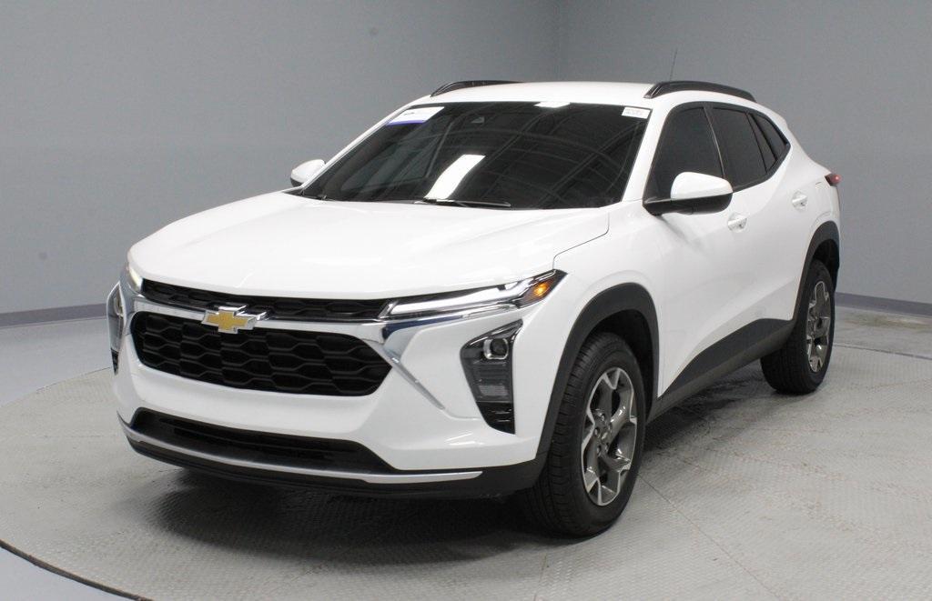 used 2024 Chevrolet Trax car, priced at $19,347