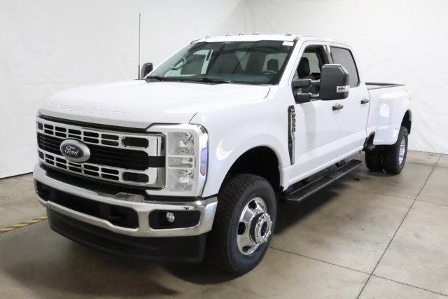 new 2025 Ford F-350 car, priced at $63,025