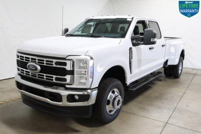 new 2025 Ford F-350 car, priced at $63,025