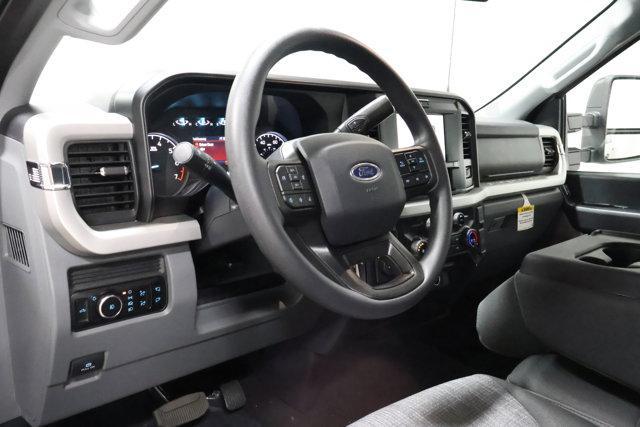 new 2025 Ford F-350 car, priced at $63,025