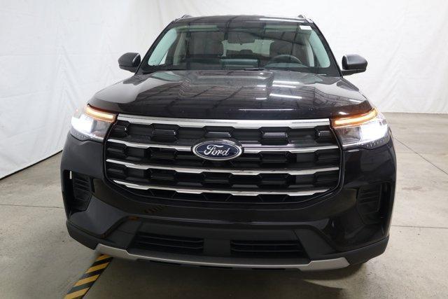 new 2025 Ford Explorer car, priced at $41,095