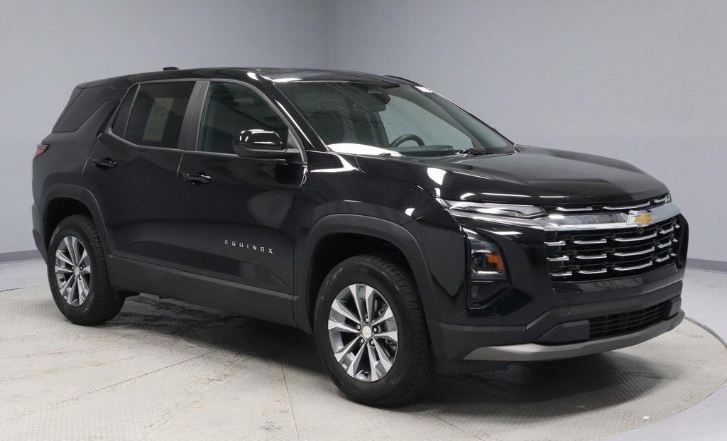 used 2025 Chevrolet Equinox car, priced at $28,569