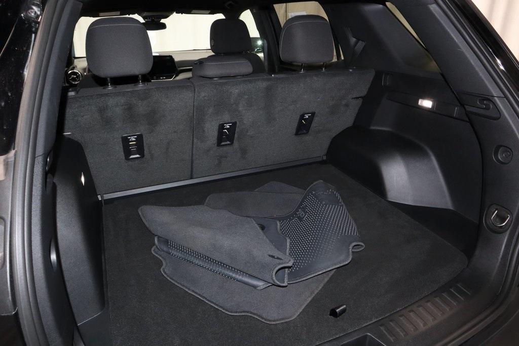 used 2025 Chevrolet Equinox car, priced at $28,569