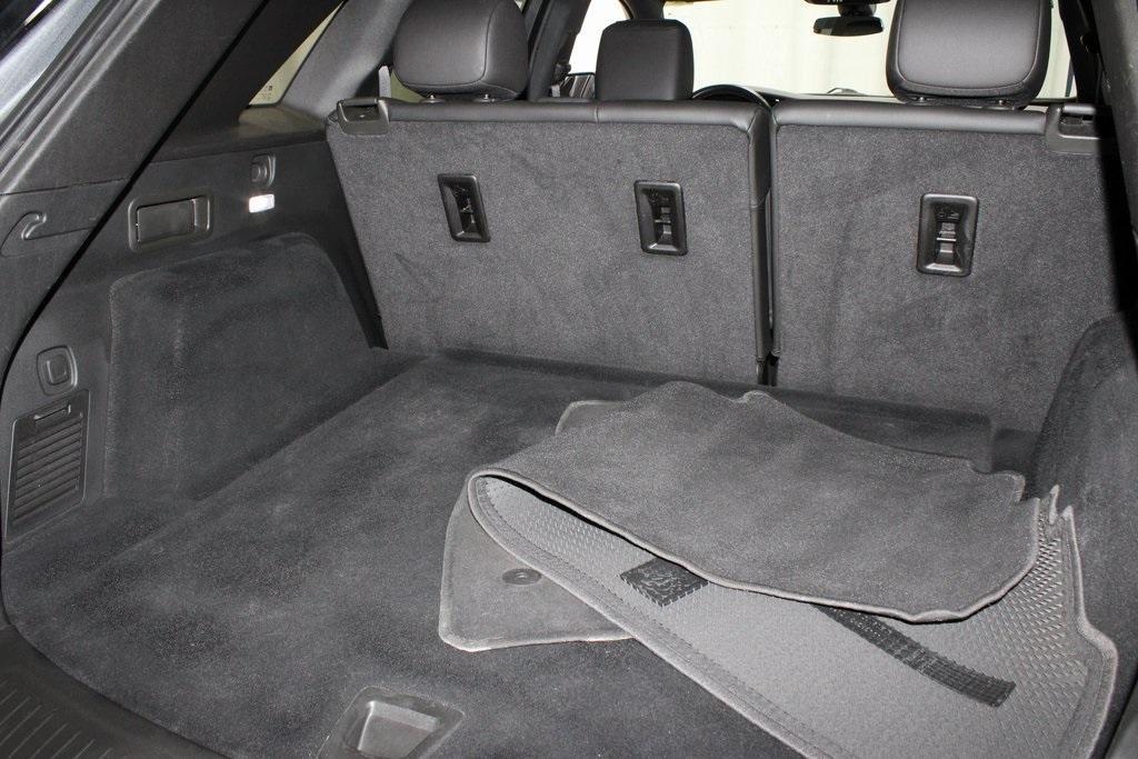 used 2021 Cadillac XT5 car, priced at $24,177