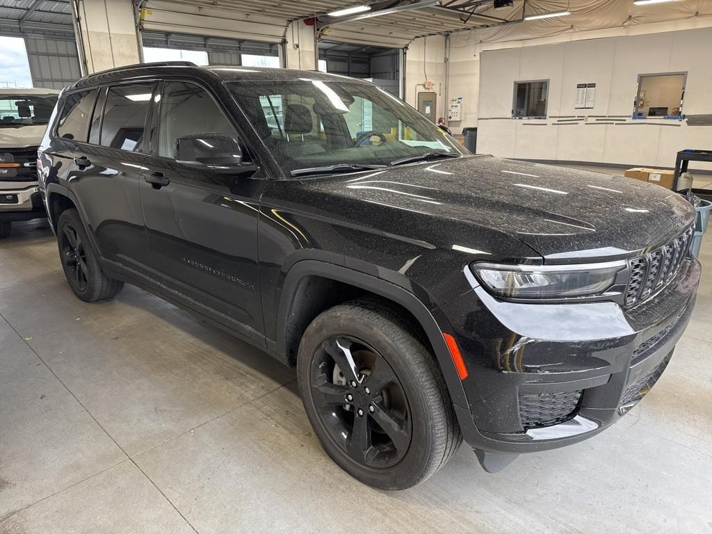 used 2023 Jeep Grand Cherokee L car, priced at $30,986