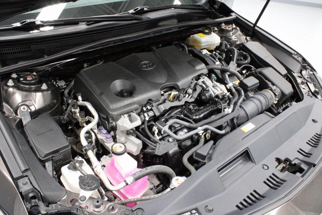 used 2018 Toyota Camry Hybrid car, priced at $19,796