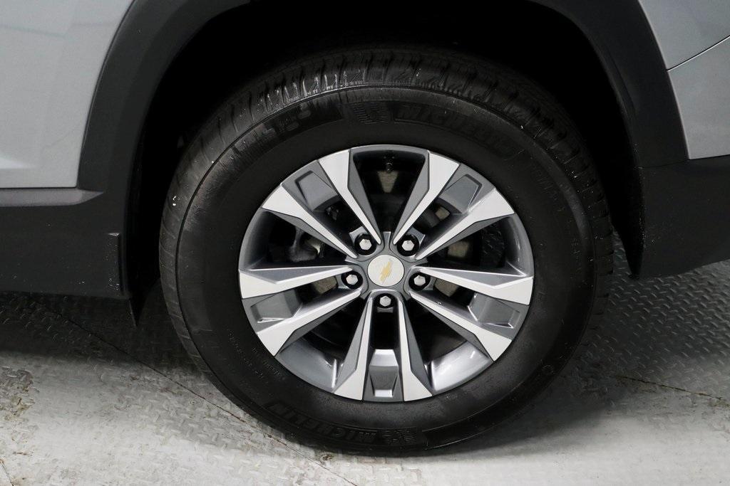 used 2025 Chevrolet Equinox car, priced at $27,708