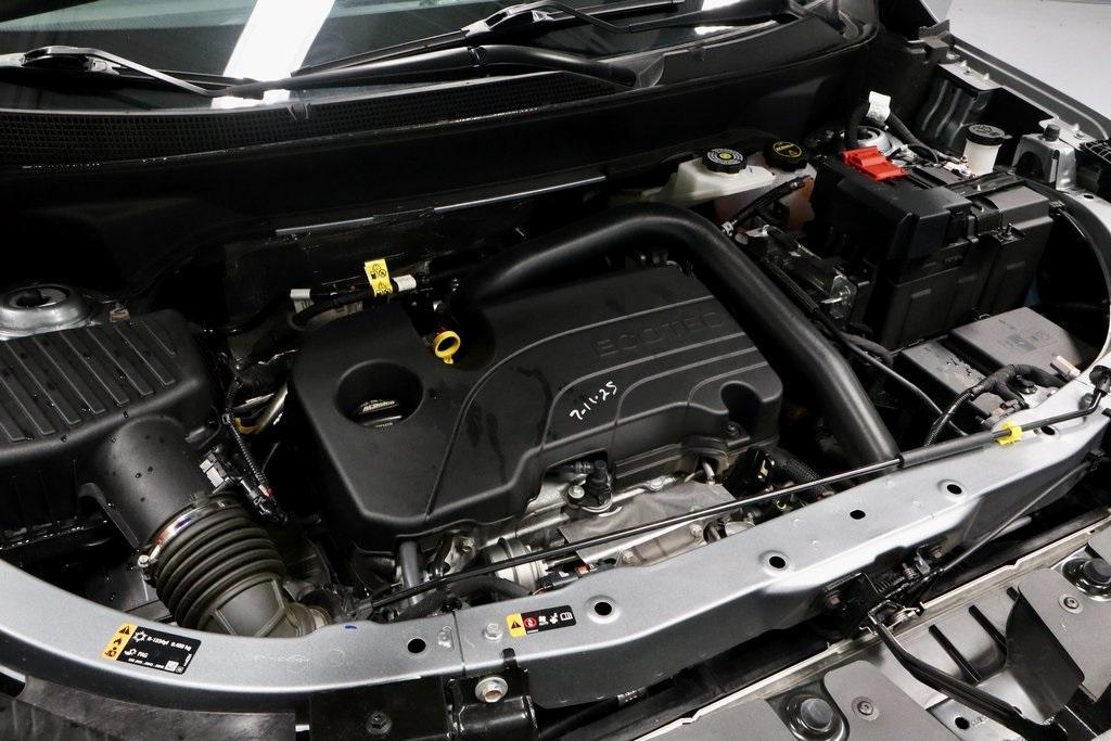 used 2025 Chevrolet Equinox car, priced at $27,708