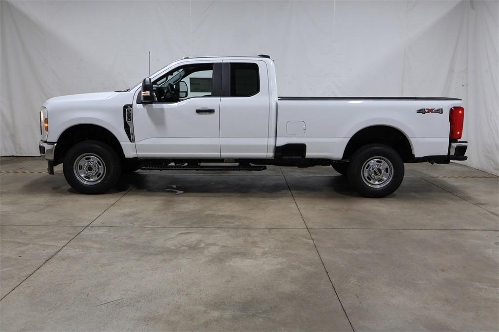 new 2025 Ford F-250 car, priced at $54,625