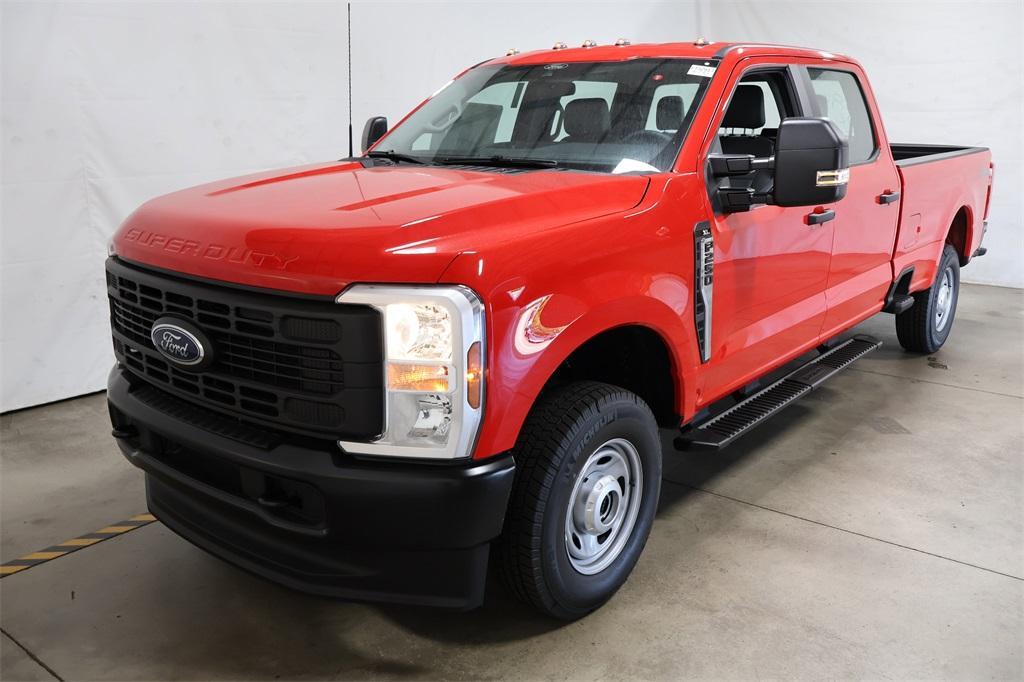 new 2025 Ford F-250 car, priced at $53,884