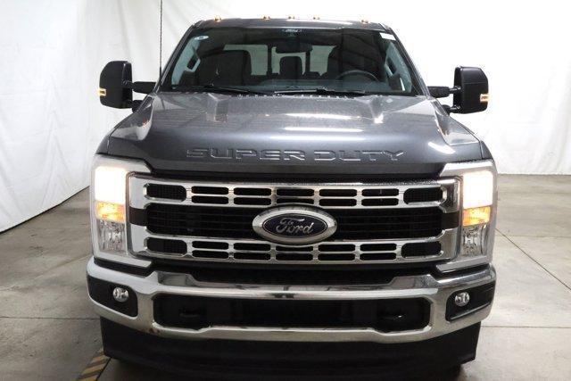 new 2025 Ford F-350 car, priced at $71,115