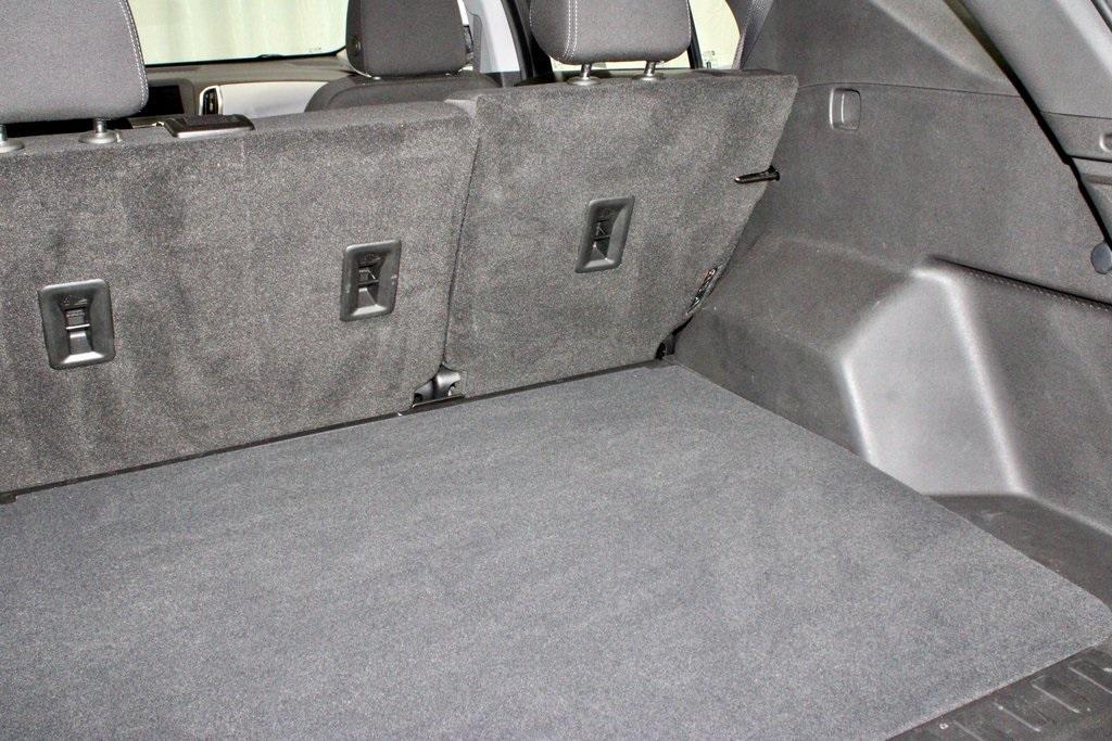 used 2022 Chevrolet Equinox car, priced at $17,373