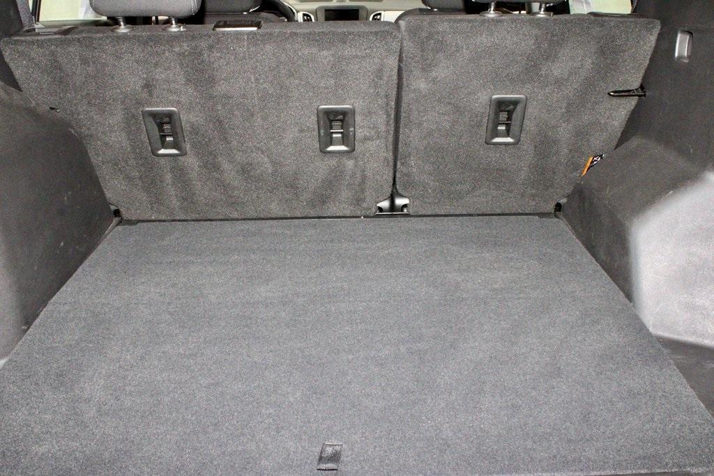 used 2022 Chevrolet Equinox car, priced at $17,373