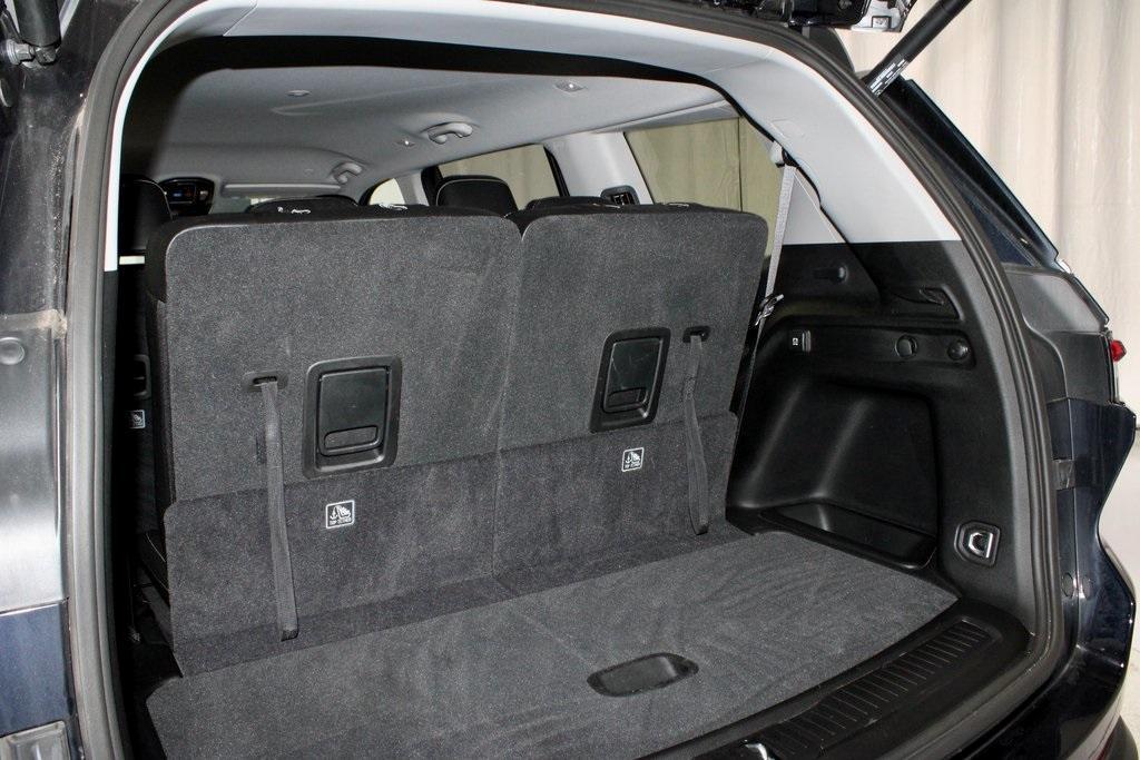 used 2024 Jeep Grand Cherokee L car, priced at $34,978