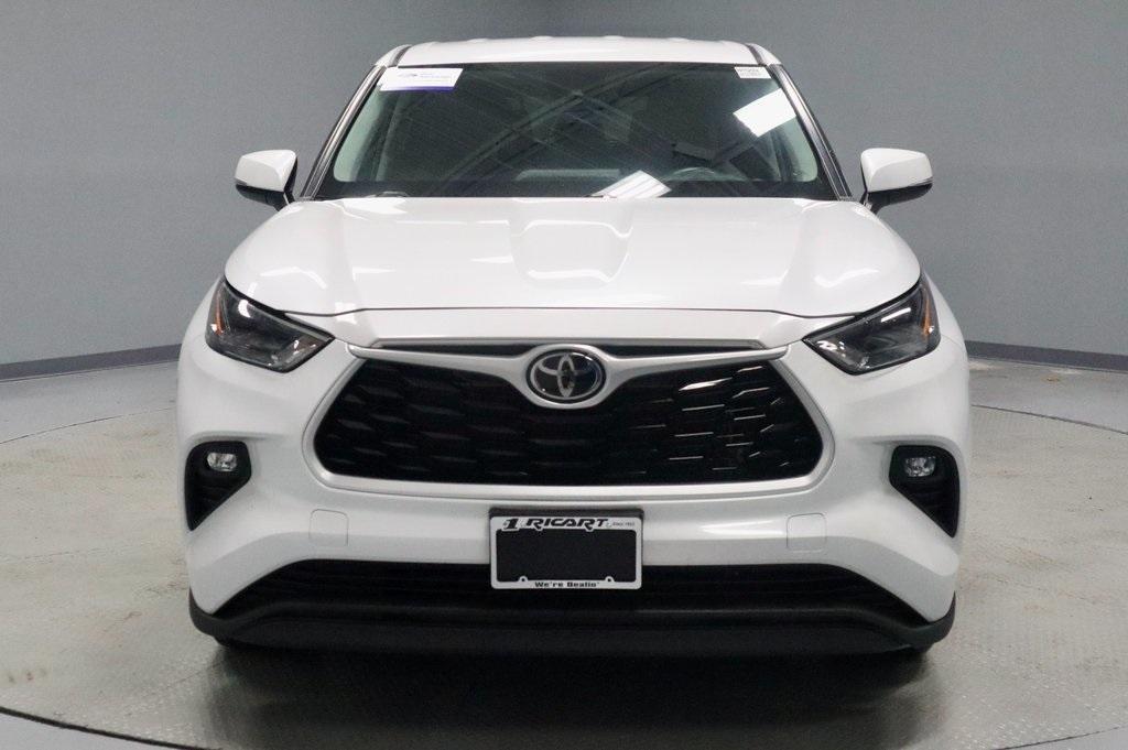 used 2023 Toyota Highlander car, priced at $31,979
