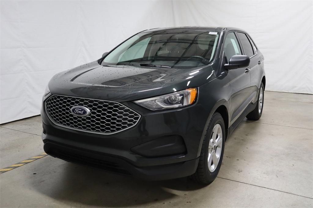 new 2024 Ford Edge car, priced at $38,620