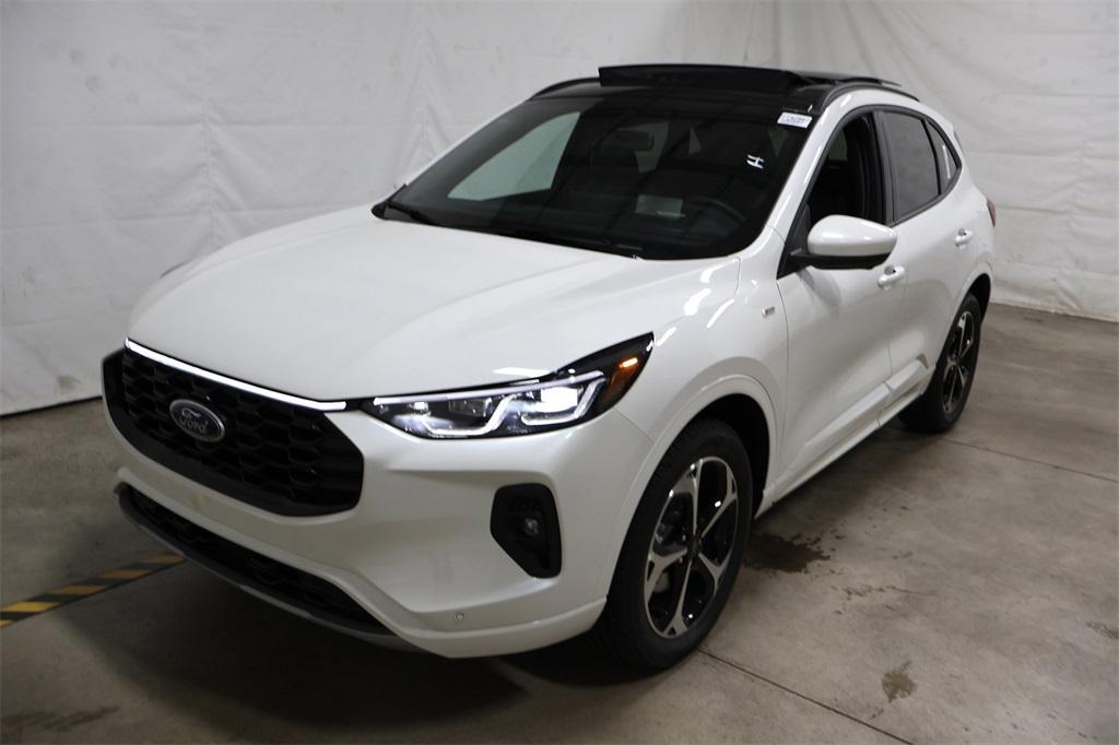 new 2025 Ford Escape car, priced at $38,800