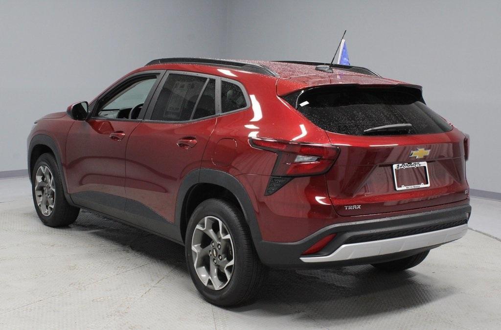 used 2024 Chevrolet Trax car, priced at $19,124