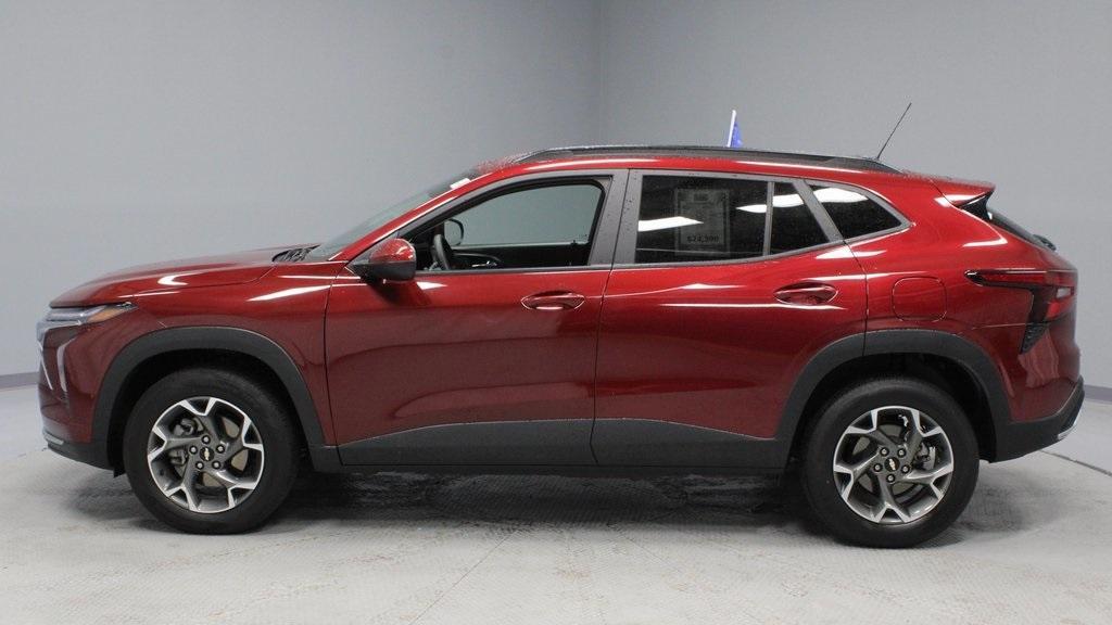 used 2024 Chevrolet Trax car, priced at $19,124