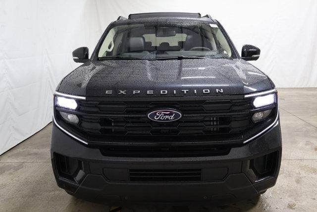 new 2025 Ford Expedition Max car, priced at $77,060