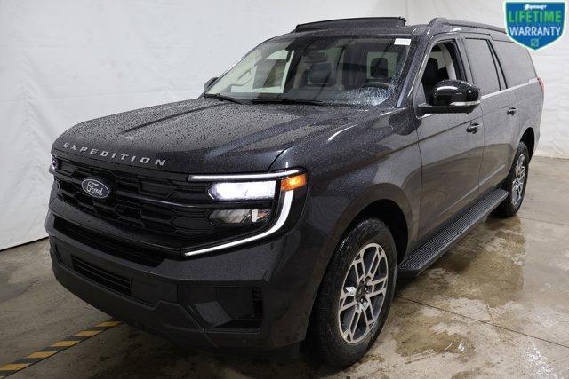 new 2025 Ford Expedition Max car, priced at $77,060