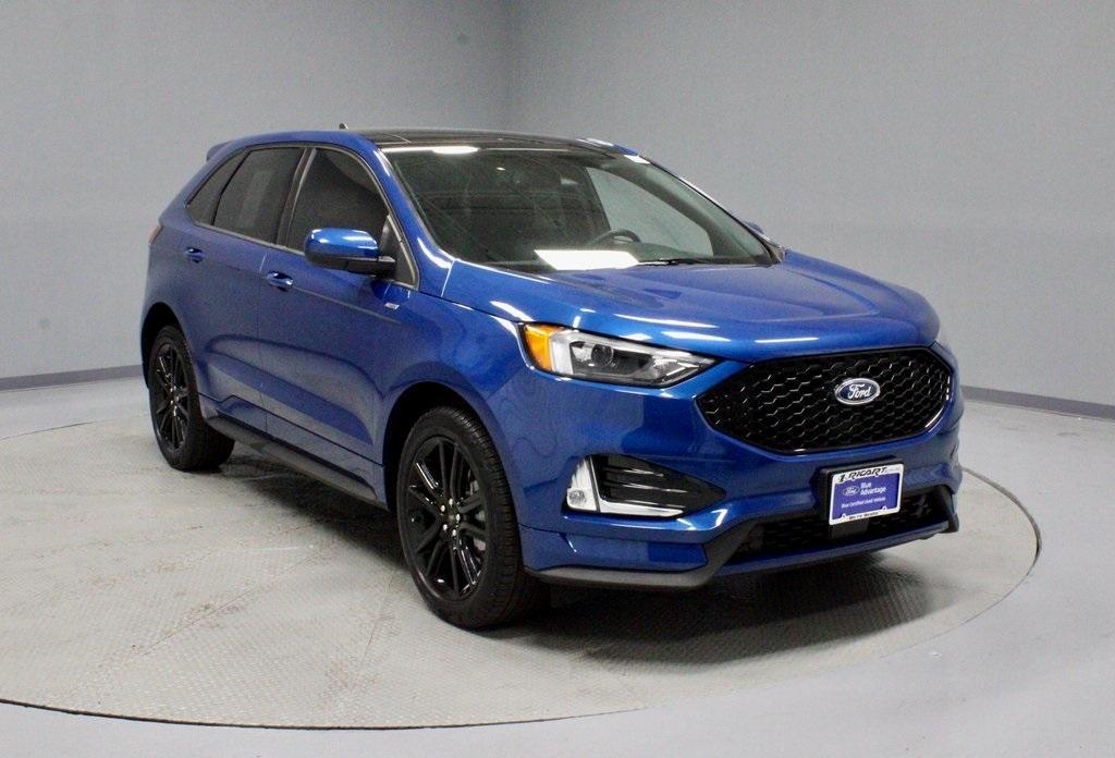 used 2024 Ford Edge car, priced at $32,831