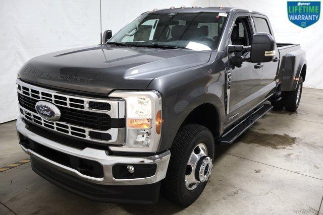 new 2025 Ford F-350 car, priced at $78,265