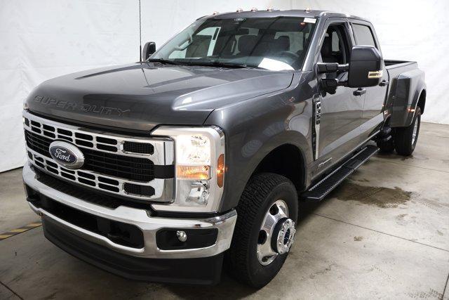 new 2025 Ford F-350 car, priced at $78,265