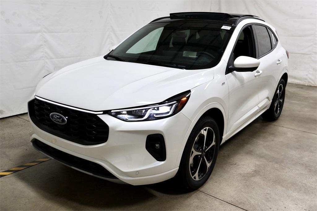 new 2025 Ford Escape car, priced at $39,145