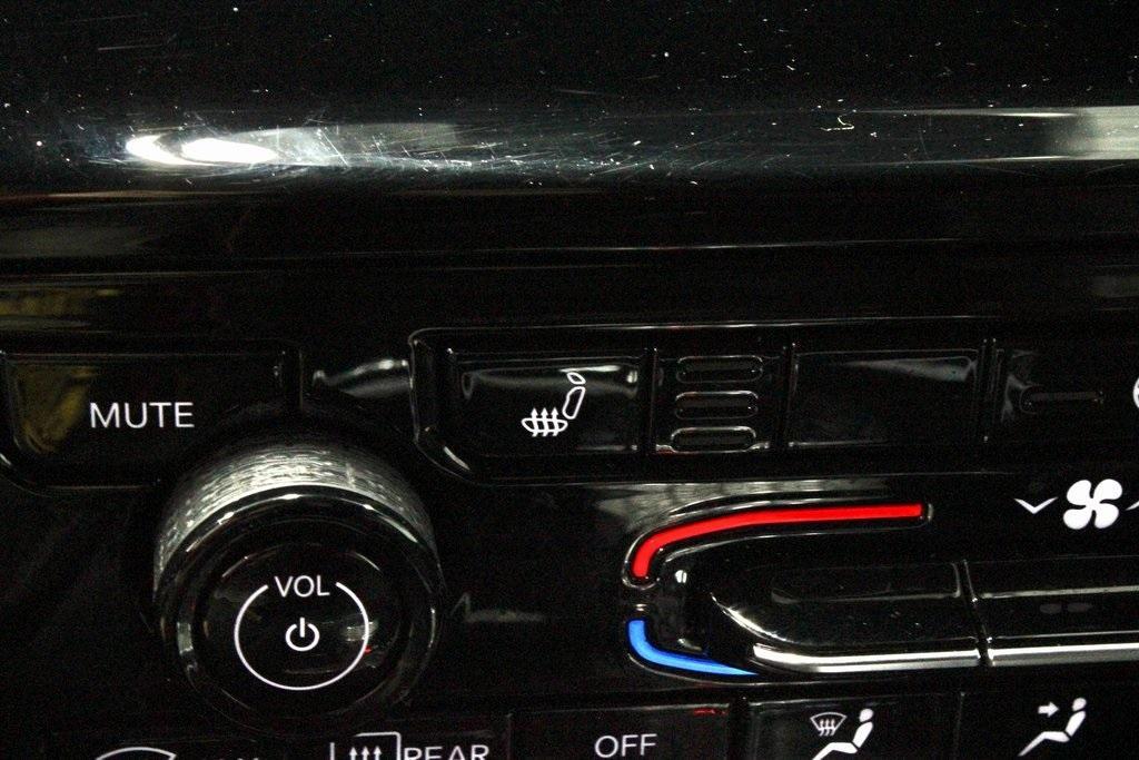 used 2024 Jeep Grand Cherokee L car, priced at $33,884