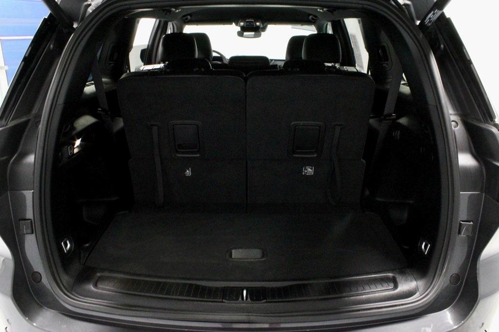 used 2024 Jeep Grand Cherokee L car, priced at $33,884
