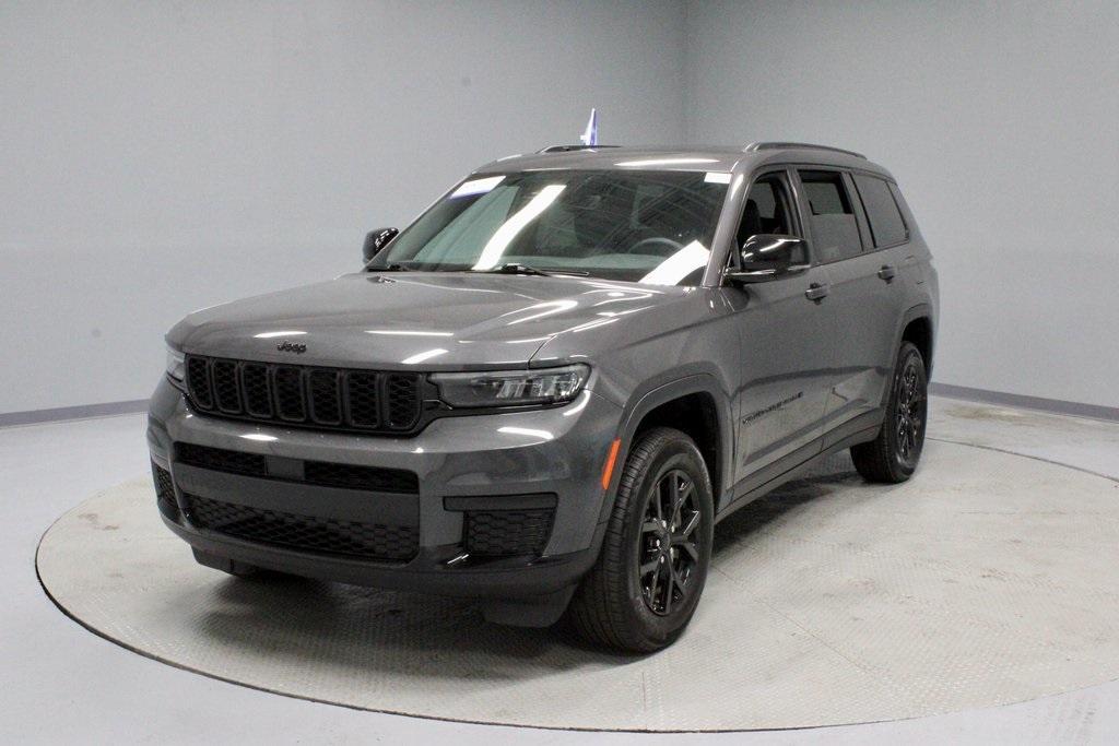 used 2024 Jeep Grand Cherokee L car, priced at $33,884
